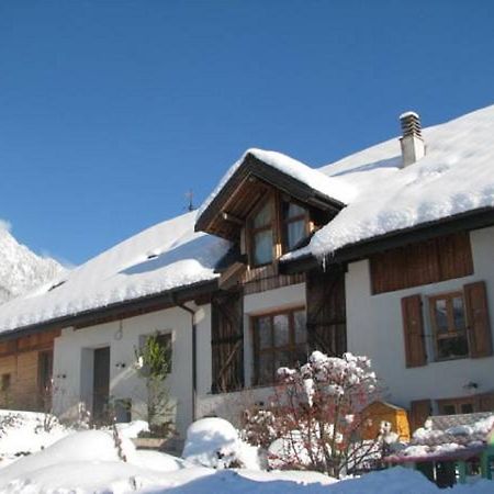 Chalet La Ferme De Noemie Mercury-Gémilly Pokoj fotografie