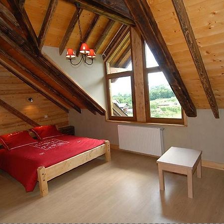 Chalet La Ferme De Noemie Mercury-Gémilly Pokoj fotografie